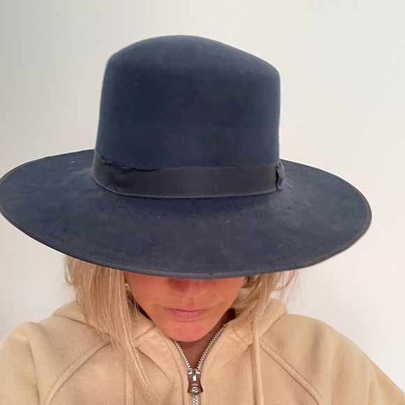 Brixton blue hate - Picture 2 of 6